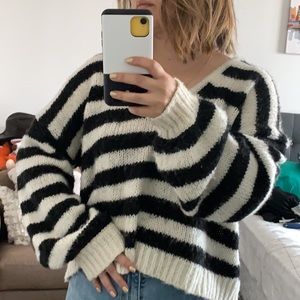 Madewell puff sleeves sweater size M v neck